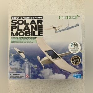 NWT Solar Powered Plane Mobile - Brain Toy Award Winner 🏅